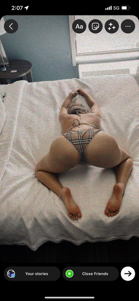 Foto di nudo di fuga di OnlyFans di Mikaylalexxx