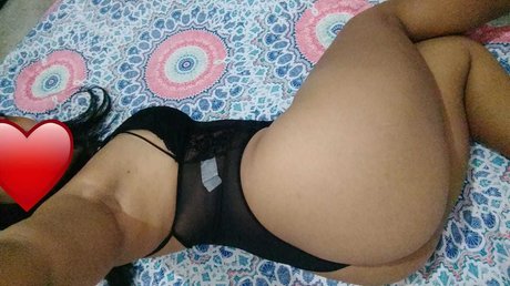 Foto di nudo di fuga di OnlyFans di Negra