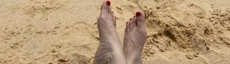 Foto di nudo di fuga di OnlyFans di Barbiefootsie
