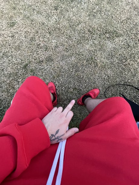 Foto di nudo di fuga di OnlyFans di Joey Ortiz