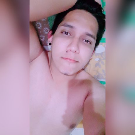 Foto di nudo di fuga di OnlyFans di Andres Nuez