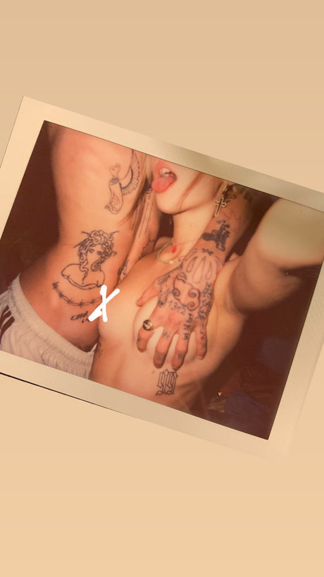 Foto di nudo di fuga di OnlyFans di Jim Kazama