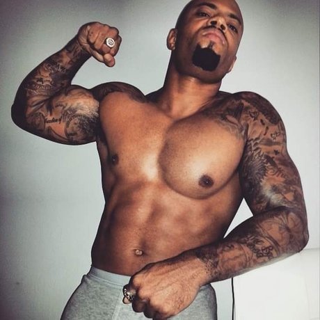 Foto di nudo di fuga di OnlyFans di Pretty Dck Mcjoy