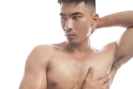 Foto di nudo di fuga di OnlyFans di Shiren Huang