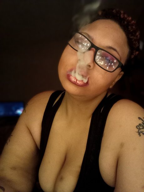 Foto di nudo di fuga di OnlyFans di Karmelbabii