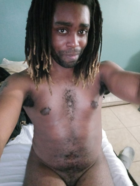 Foto di nudo di fuga di OnlyFans di Dontae Hitachiin