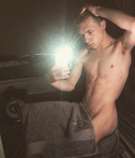 Foto di nudo di fuga di OnlyFans di Billyray