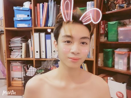 Foto di nudo di fuga di OnlyFans di Mrouch