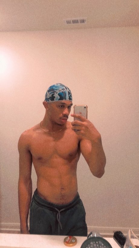 Foto di nudo di fuga di OnlyFans di Marcus Powers Pan 
