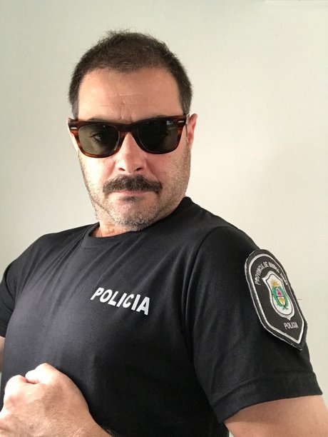 Foto di nudo di fuga di OnlyFans di Daddy Moustache