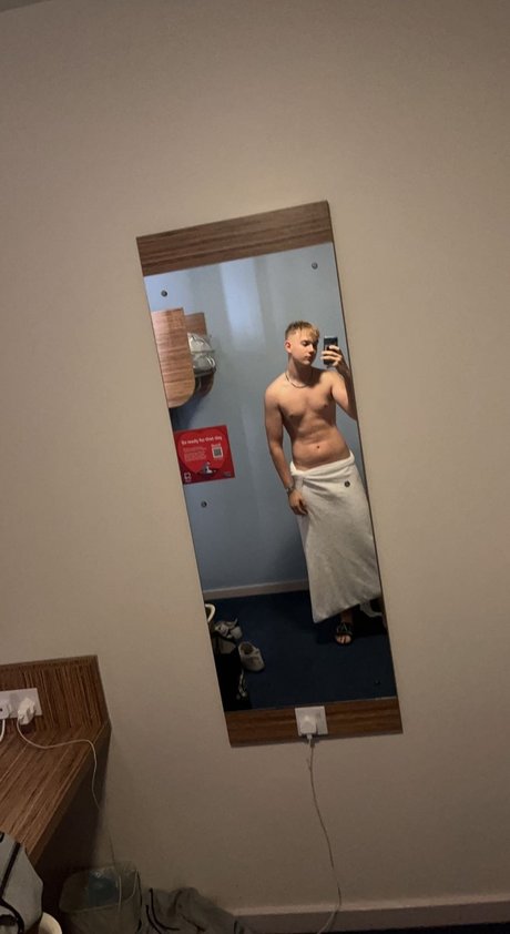 Foto di nudo di fuga di OnlyFans di Ginty