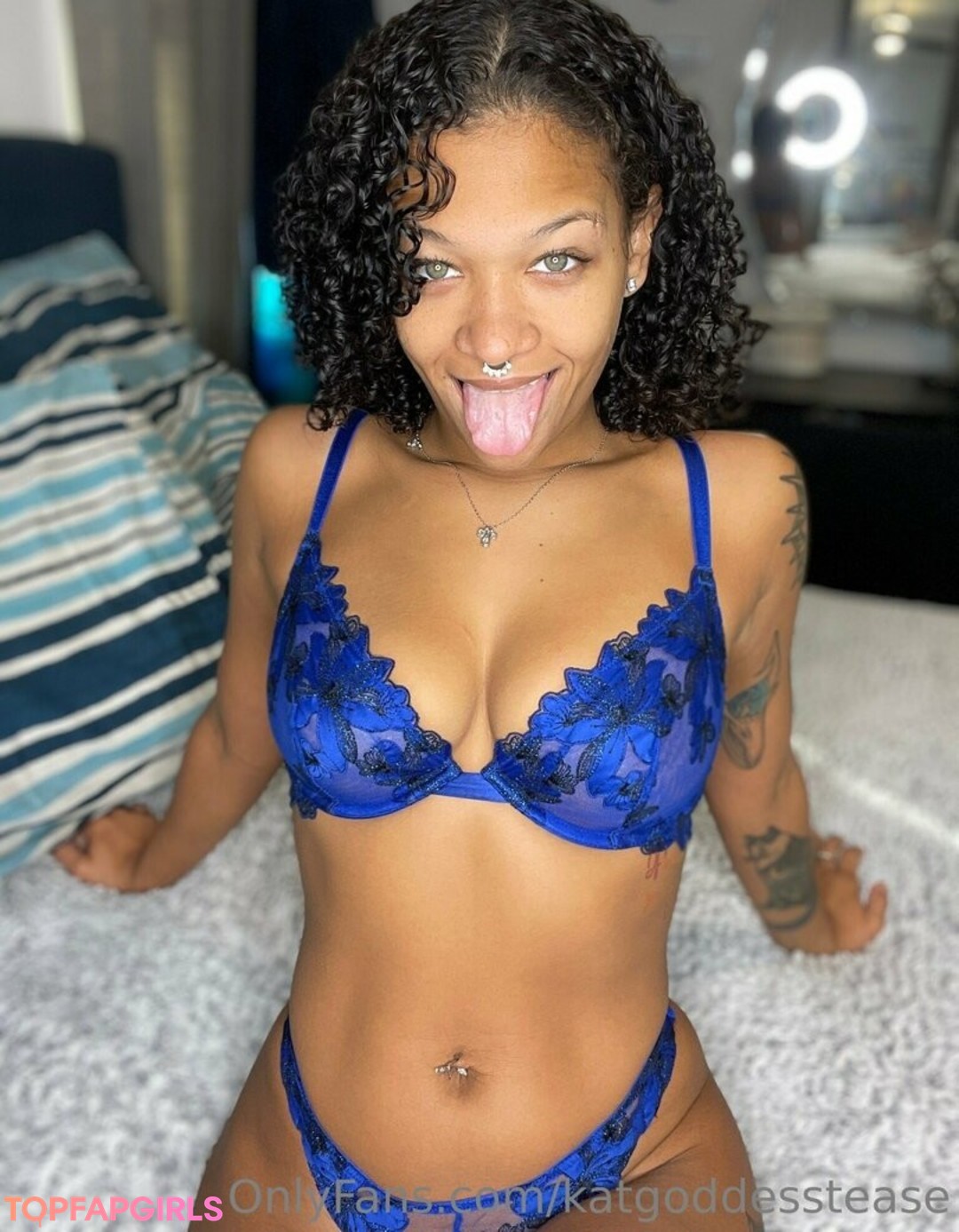 Foto di nudo di fuga di OnlyFans di Katgoddesstease #489 Foto di nudo di fuga di OnlyFans di Katgoddesstease #489