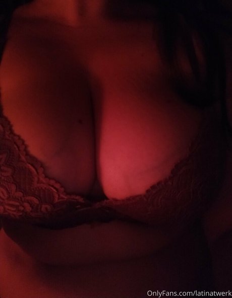 Foto di nudo di fuga di OnlyFans di Latinatwerk
