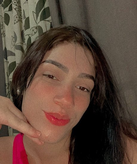 Foto di nudo di fuga di OnlyFans di Thaisnandas2