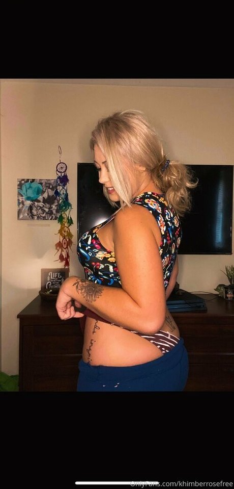 Foto di nudo di fuga di OnlyFans di Khimberrosefree
