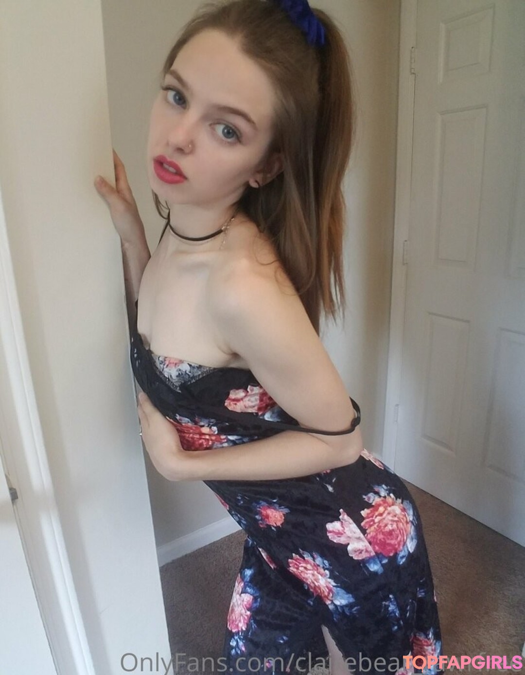 Foto di nudo di fuga di OnlyFans di Clairebearrawrfree #15 Foto di nudo di fuga di OnlyFans di Clairebearrawrfree #15