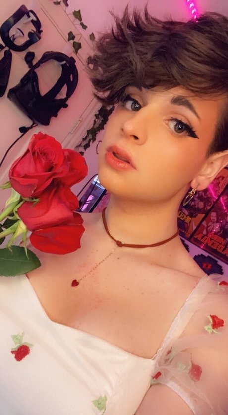 Foto di nudo di fuga di OnlyFans di Itspeachybunnn