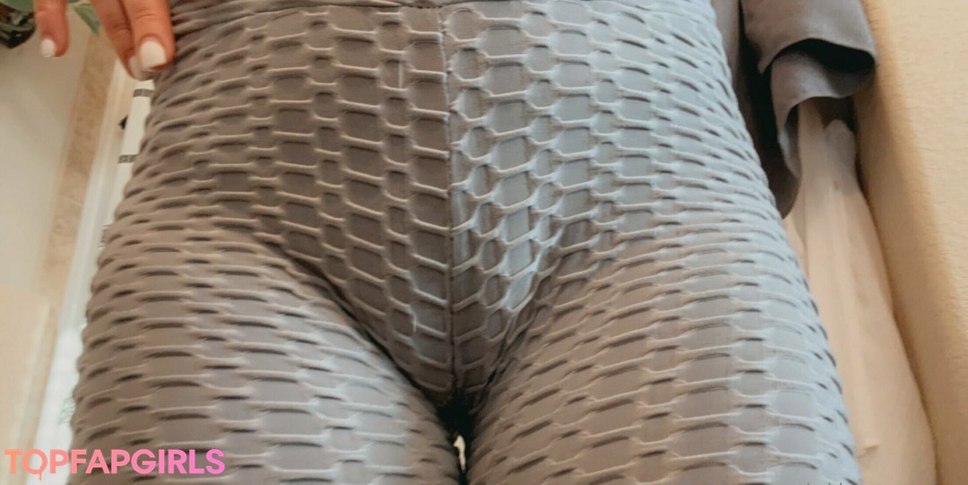 Foto di nudo di fuga di OnlyFans di Midwestmomfree #80 Foto di nudo di fuga di OnlyFans di Midwestmomfree #80