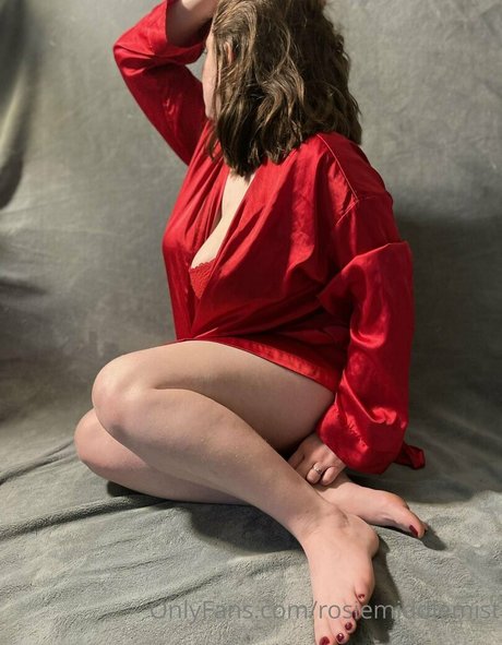 Foto di nudo di fuga di OnlyFans di Rosiemiddlemist