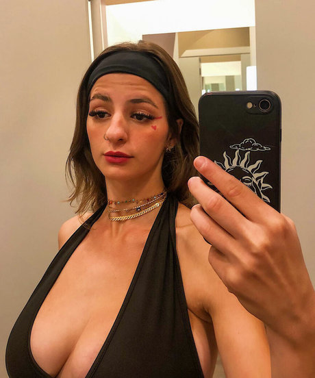 Foto di nudo di fuga di OnlyFans di Jubartol0
