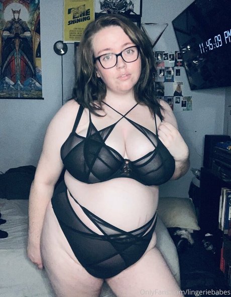Foto di nudo di fuga di OnlyFans di Lingeriebabes