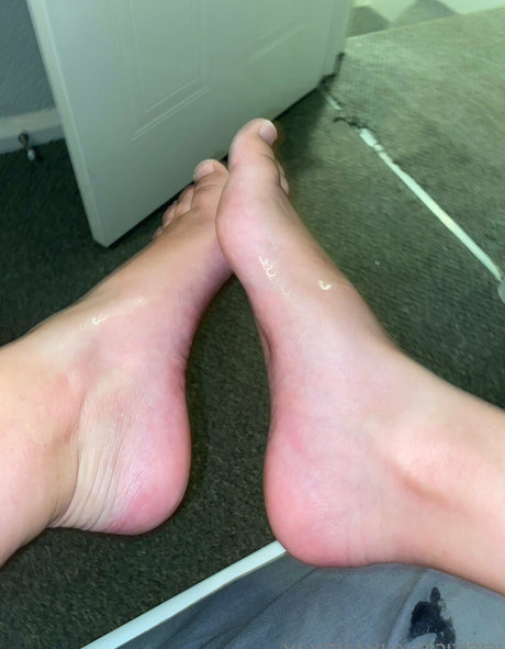 Foto di nudo di fuga di OnlyFans di Leahshorty