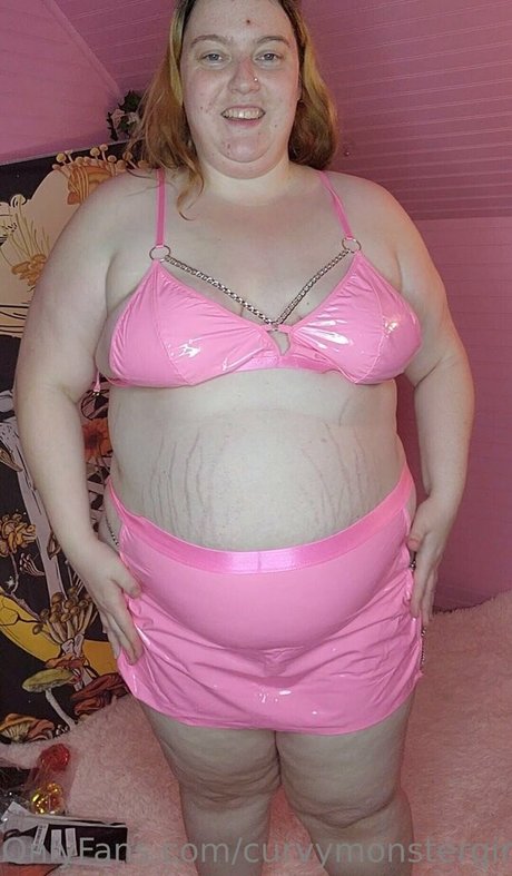 Foto di nudo di fuga di OnlyFans di Curvymonstergirlfree