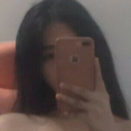 Foto di nudo di fuga di OnlyFans di Teliciousss