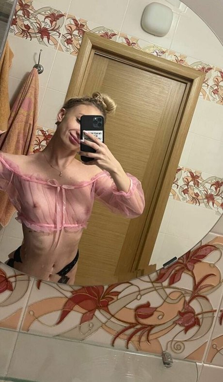 Foto di nudo di fuga di OnlyFans di Alferovan