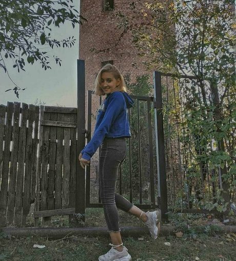 Anna_ellie