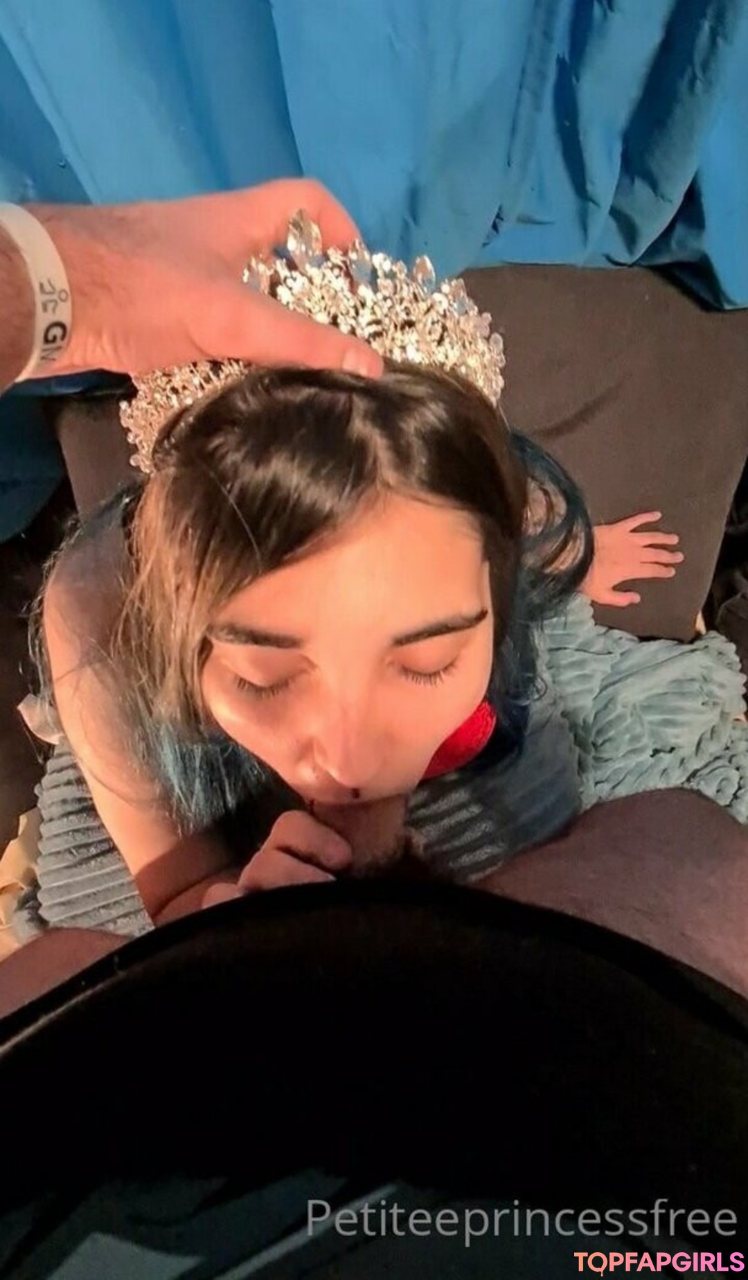 Foto di nudo di fuga di OnlyFans di Petiteeprincessfree #3 Foto di nudo di fuga di OnlyFans di Petiteeprincessfree #3