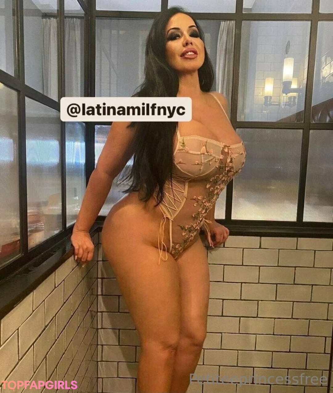 Foto di nudo di fuga di OnlyFans di Petiteeprincessfree #68 Foto di nudo di fuga di OnlyFans di Petiteeprincessfree #68