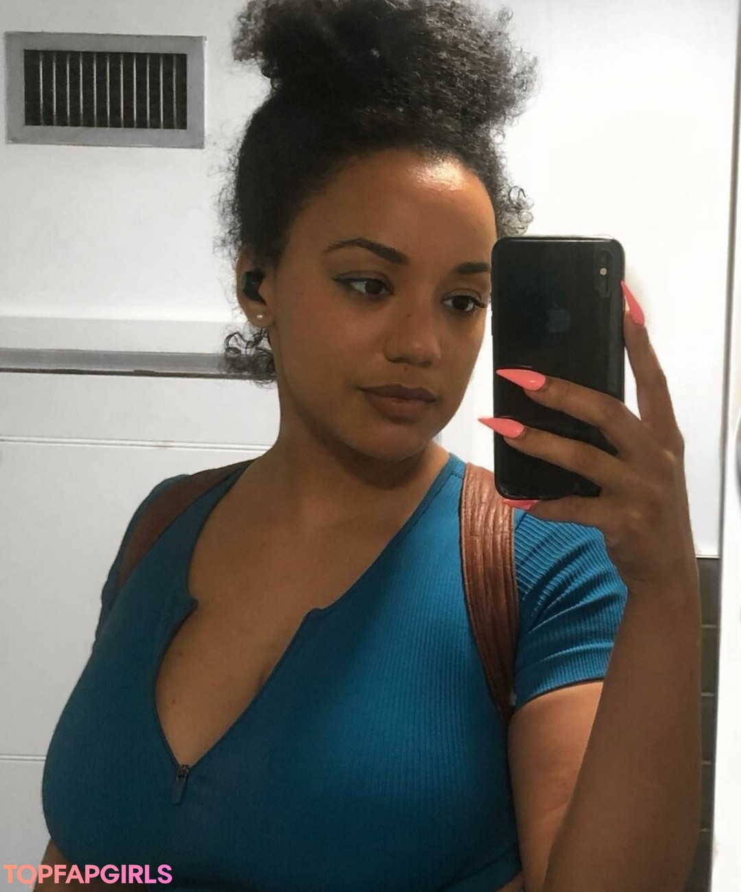 Foto di nudo di fuga di OnlyFans di Feelinfree #61 Foto di nudo di fuga di OnlyFans di Feelinfree #61