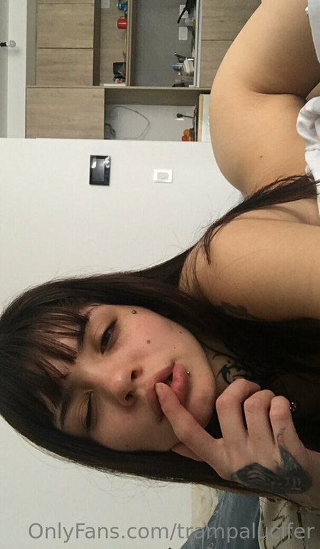 Foto di nudo di fuga di OnlyFans di Trampalucifer