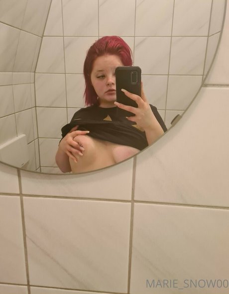 Marie_snow00