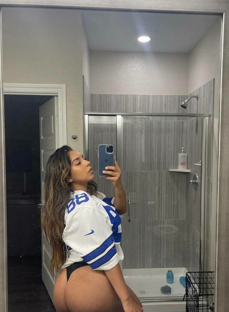 Foto di nudo di fuga di OnlyFans di Prisy Montoya