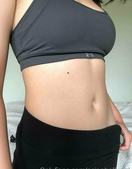 Asianbellygirl