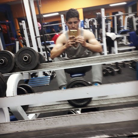 Foto di nudo di fuga di OnlyFans di Enzo Genaro
