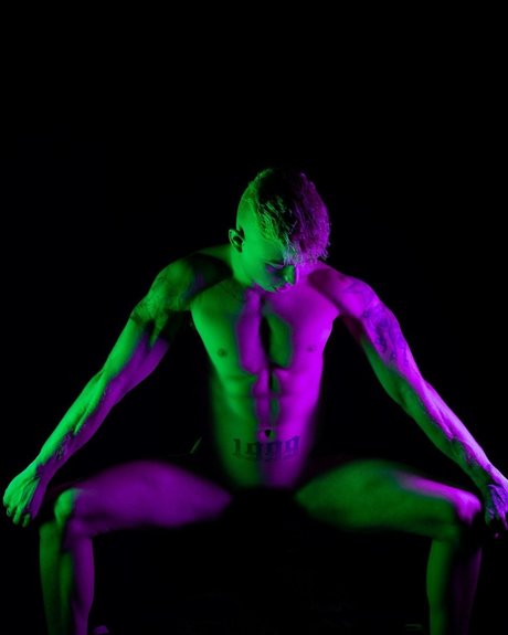 Foto di nudo di fuga di OnlyFans di Daniel Hausser