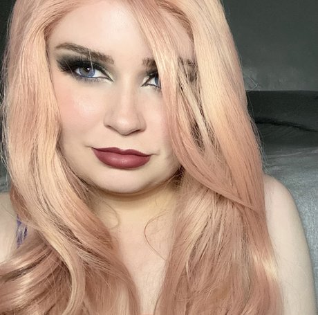 Foto di nudo di fuga di OnlyFans di Mysti Moon Free Underconstruction