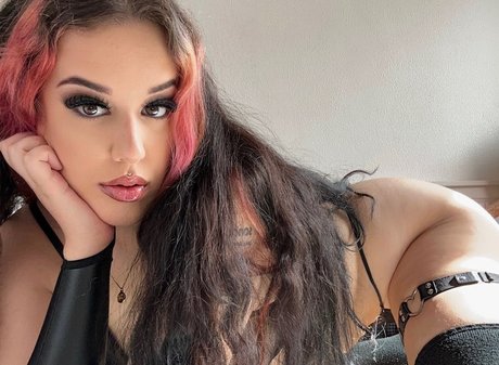 Foto di nudo di fuga di OnlyFans di Mia 