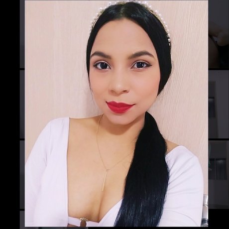 Foto di nudo di fuga di OnlyFans di Nany Agudelo