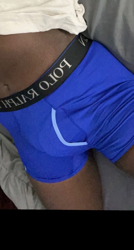 Foto di nudo di fuga di OnlyFans di Masked College Boys