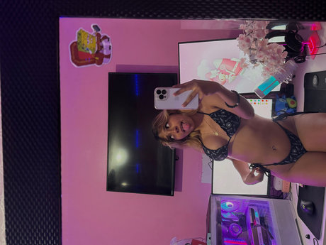 Foto di nudo di fuga di OnlyFans di Nathalia Garcia