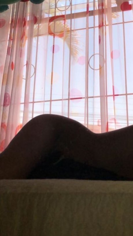 Foto di nudo di fuga di OnlyFans di Nathalie