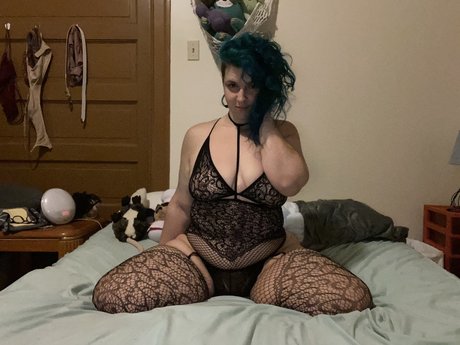 Foto di nudo di fuga di OnlyFans di Curvyqueen