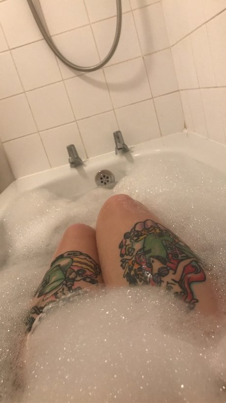 Foto di nudo di fuga di OnlyFans di Curvy Mermaid