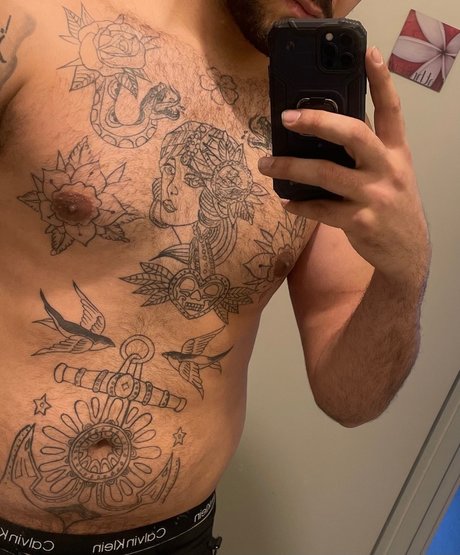 Amir Mo