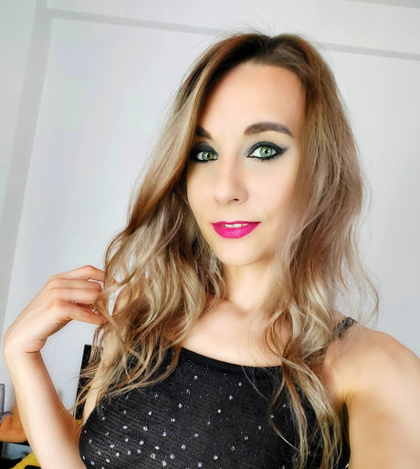 Foto di nudo di fuga di OnlyFans di Naughty Adeline