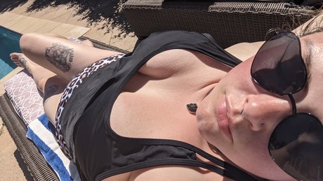 Foto di nudo di fuga di OnlyFans di Kitty
